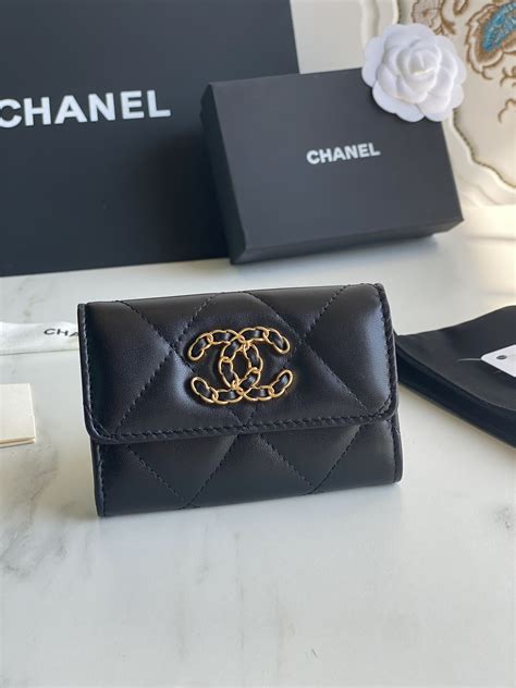 chanel card case red|Chanel flap card holder price.